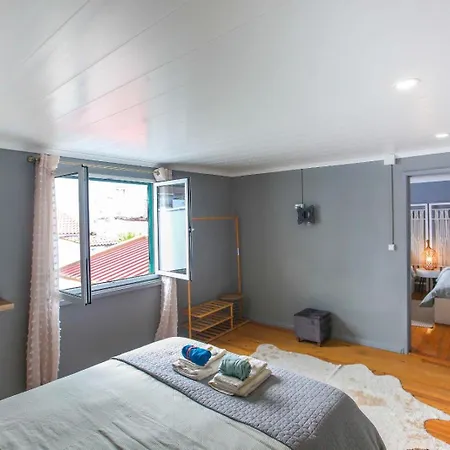 Sea Breeze Holiday home *