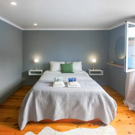 Sea Breeze Holiday home *